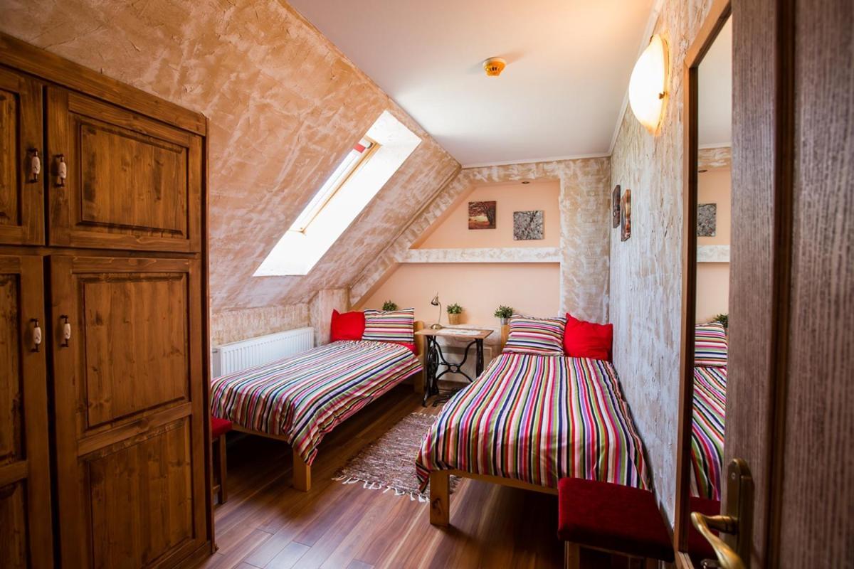 Bakony-Cinca Vendeghaz Hotel Szentgál Екстериор снимка