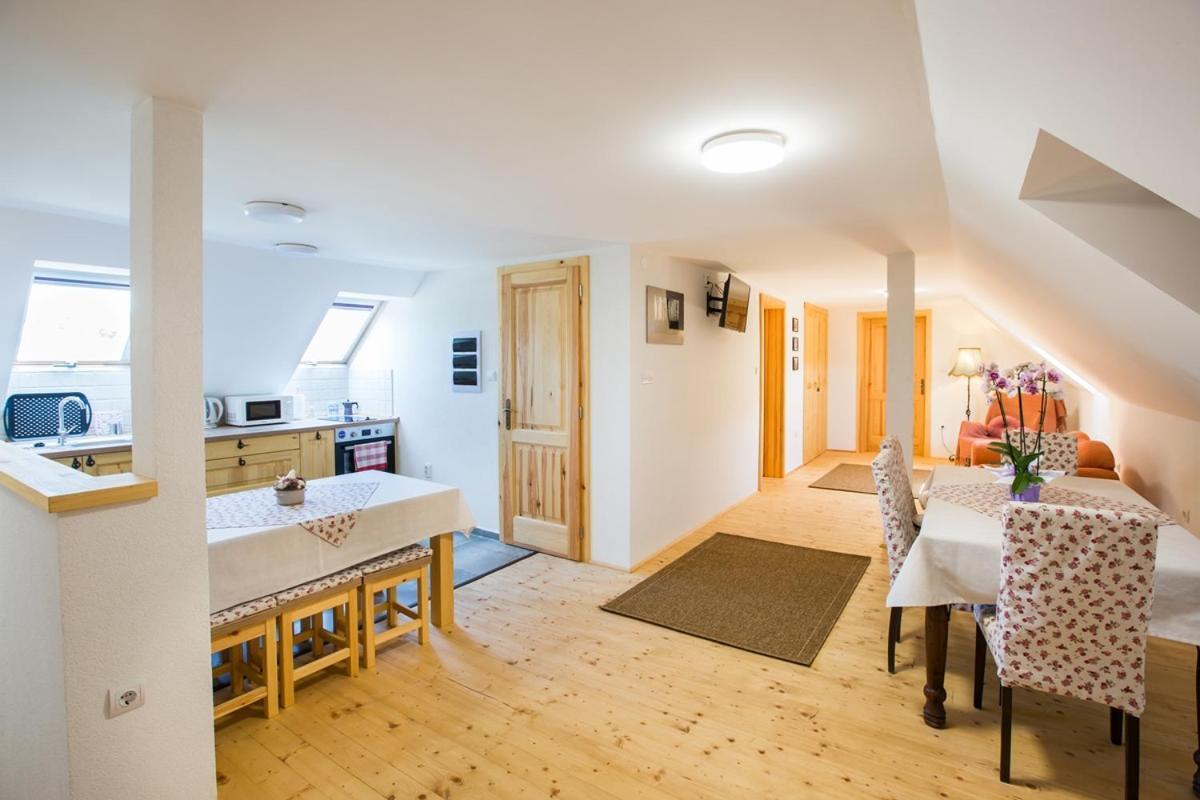 Bakony-Cinca Vendeghaz Hotel Szentgál Екстериор снимка